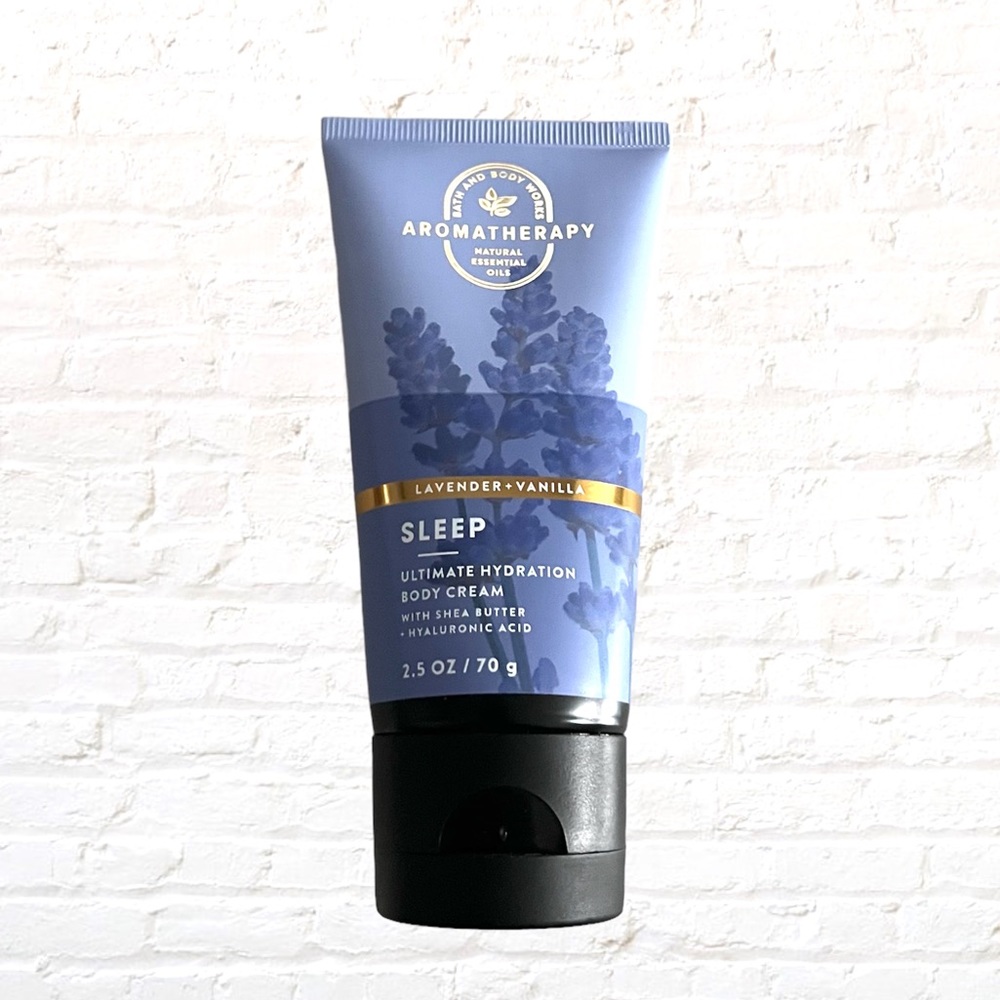 🛍🏙3️⃣ for $1️⃣5️⃣ 🆕 Bath and Body Works aromatherapy “Sleep” body cream